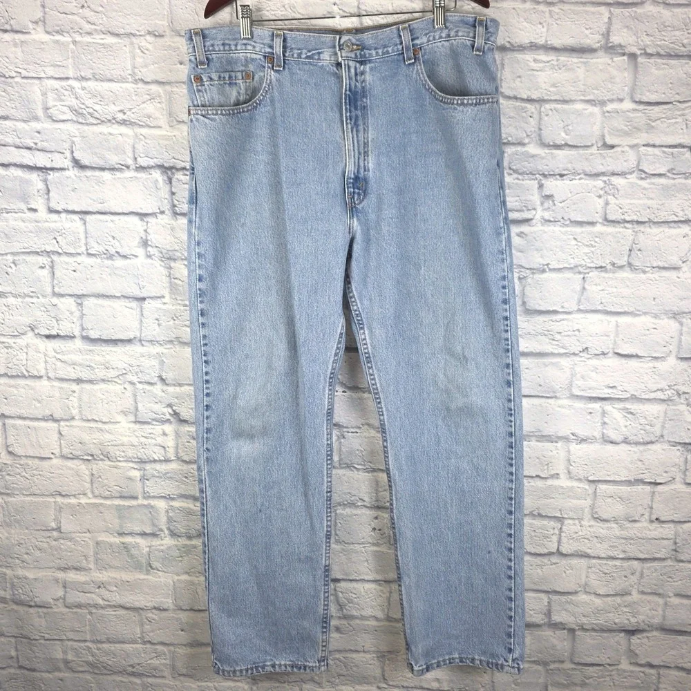 Vintage Levis 505 Regular Fit Straight Leg Jeans Light Wash Made‎ in USA 38x30